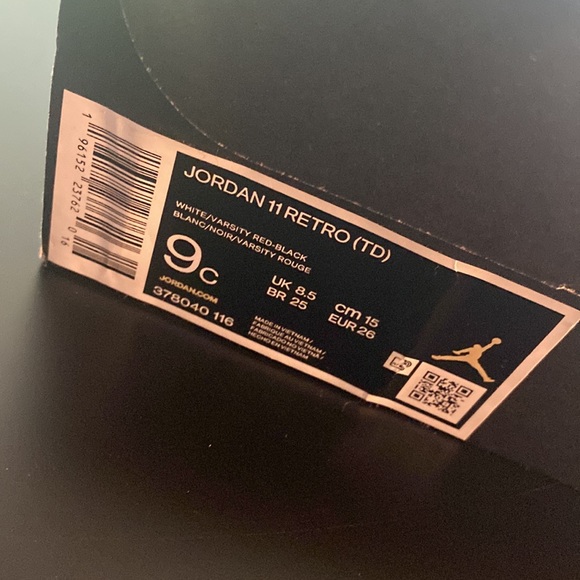 Jordan 11s - Picture 3 of 3